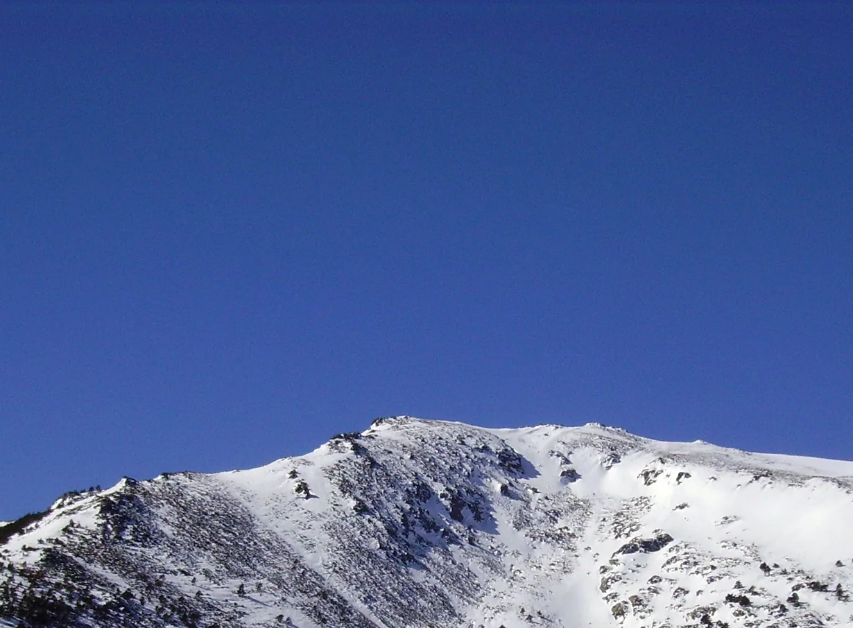 Cumbre del Asómate de Hoyos en la Cuerda Larga