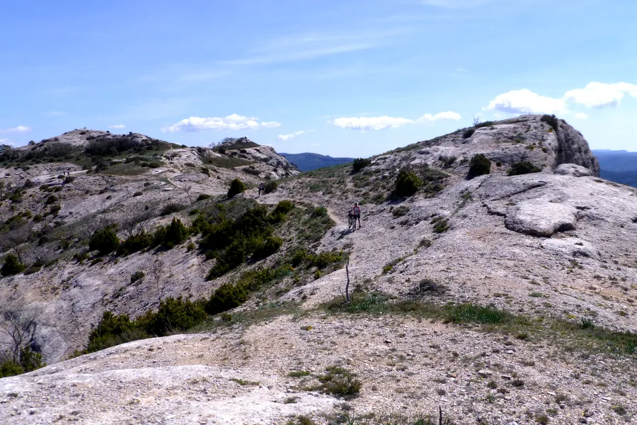 Cumbre de la Roca Corbatera en el Parc Natural de la Serra de Montsant